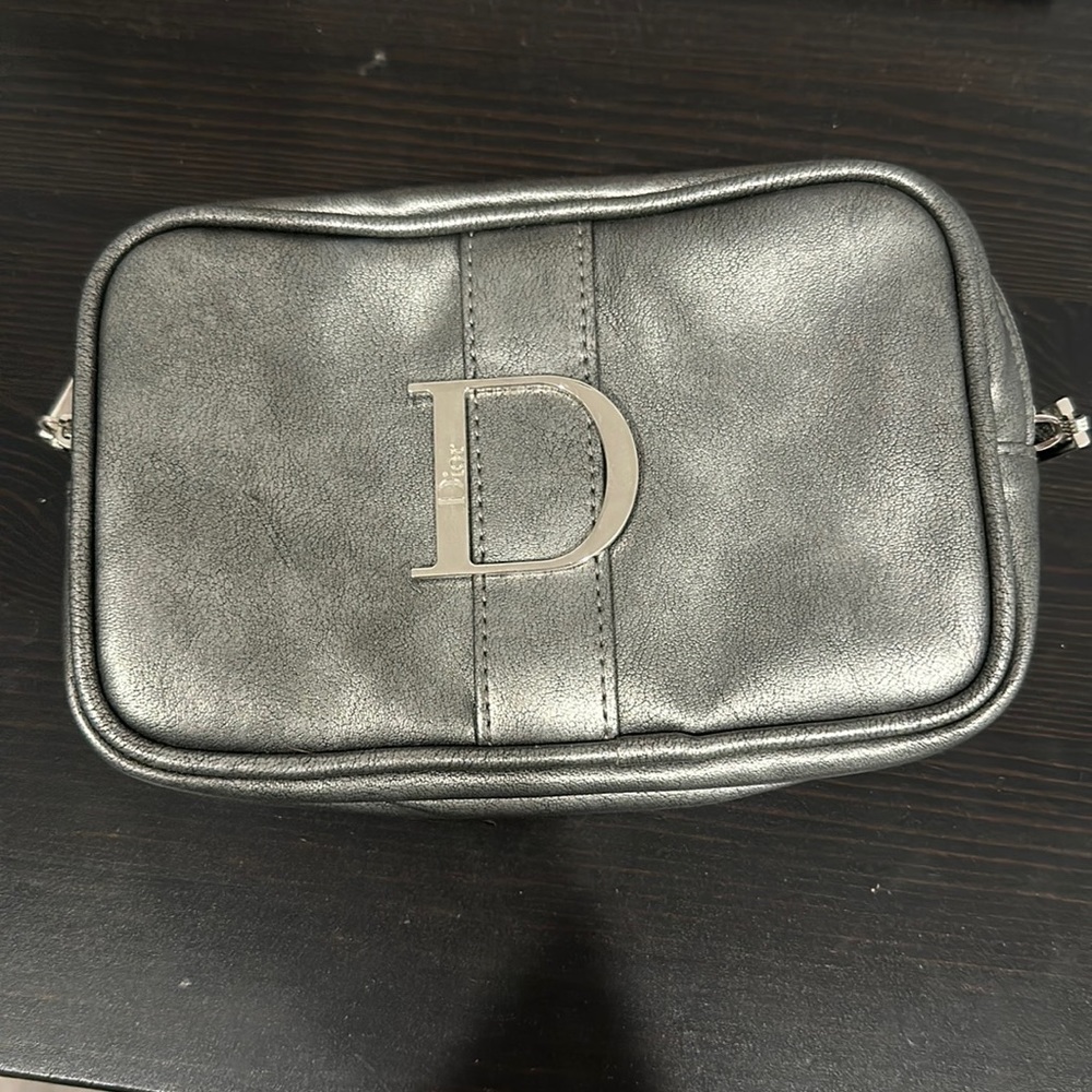 NWOT Dior Beauty makeup/cosmetics bag